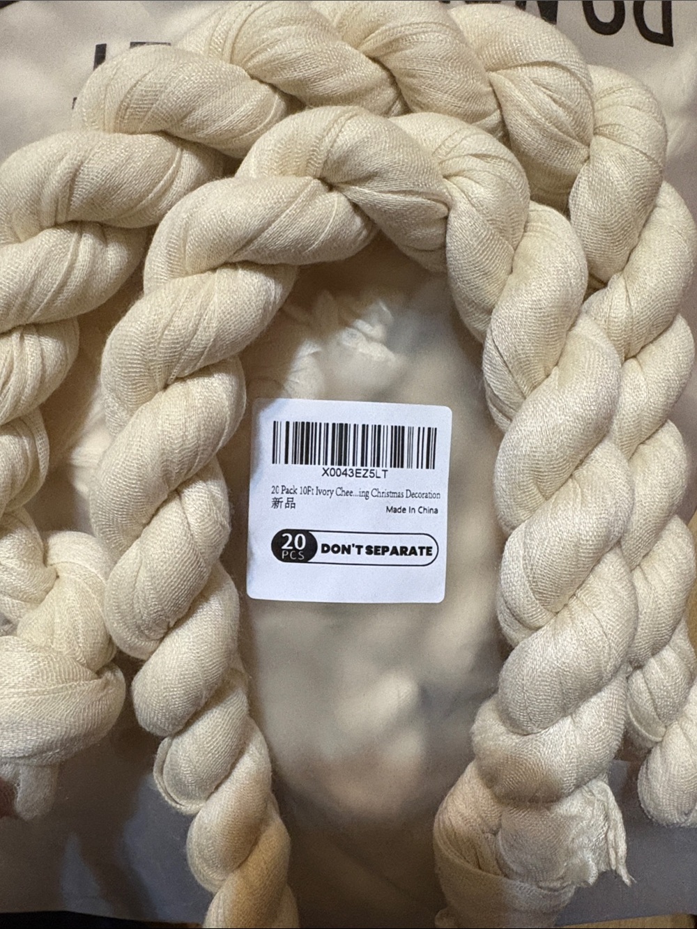 20 x Ivory 10 ft table runners